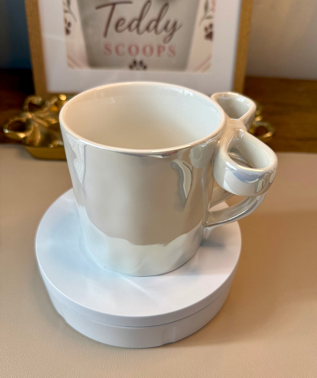 Pearl Bow Ceramic Mug